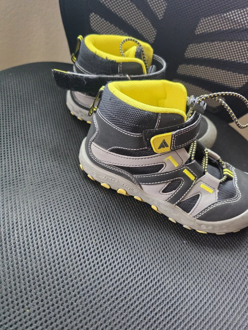 Mishansha Kids Hiking Boots Size EU 32 (US 1-1.5) Grey/Yellow High-Top Trail Sho